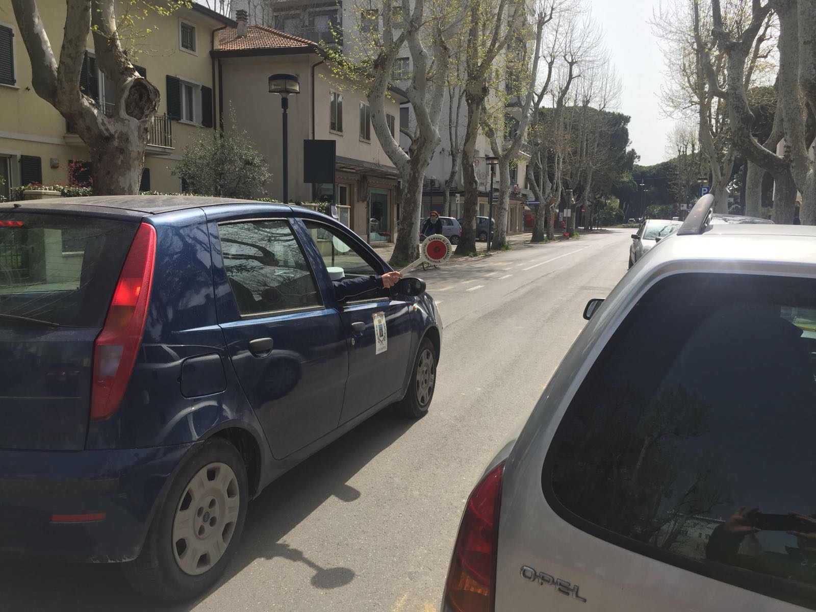 Polizia Locale ferma un automobilista alla guida in stato di ebbrezza e senza patente foto 